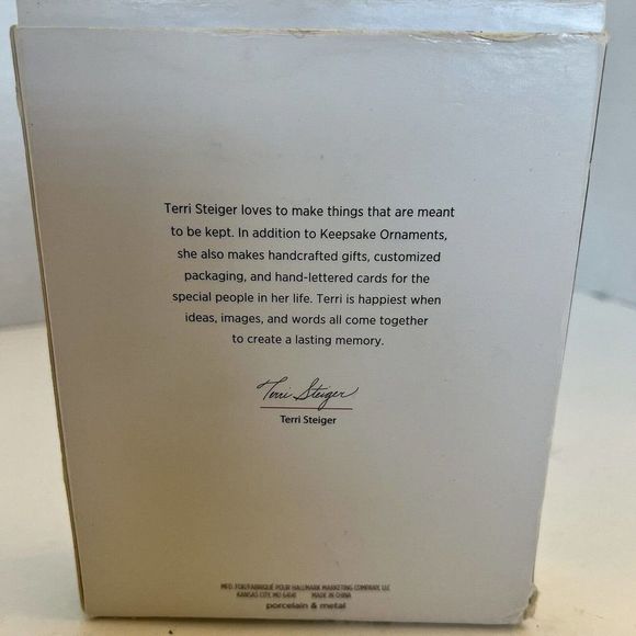 Hallmark Keepsake 2019 Wedding Porcelain/Metal Photo Frame Christmas Ornament - Picture 3 of 6